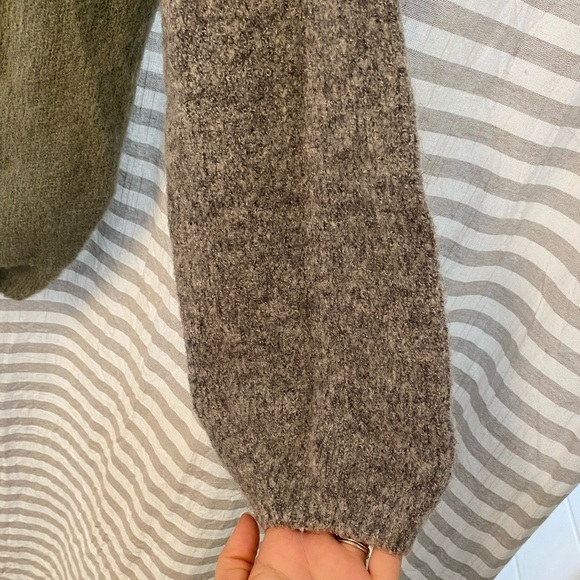 Turtleneck sweater green, cream, gray - Picture 3 of 5